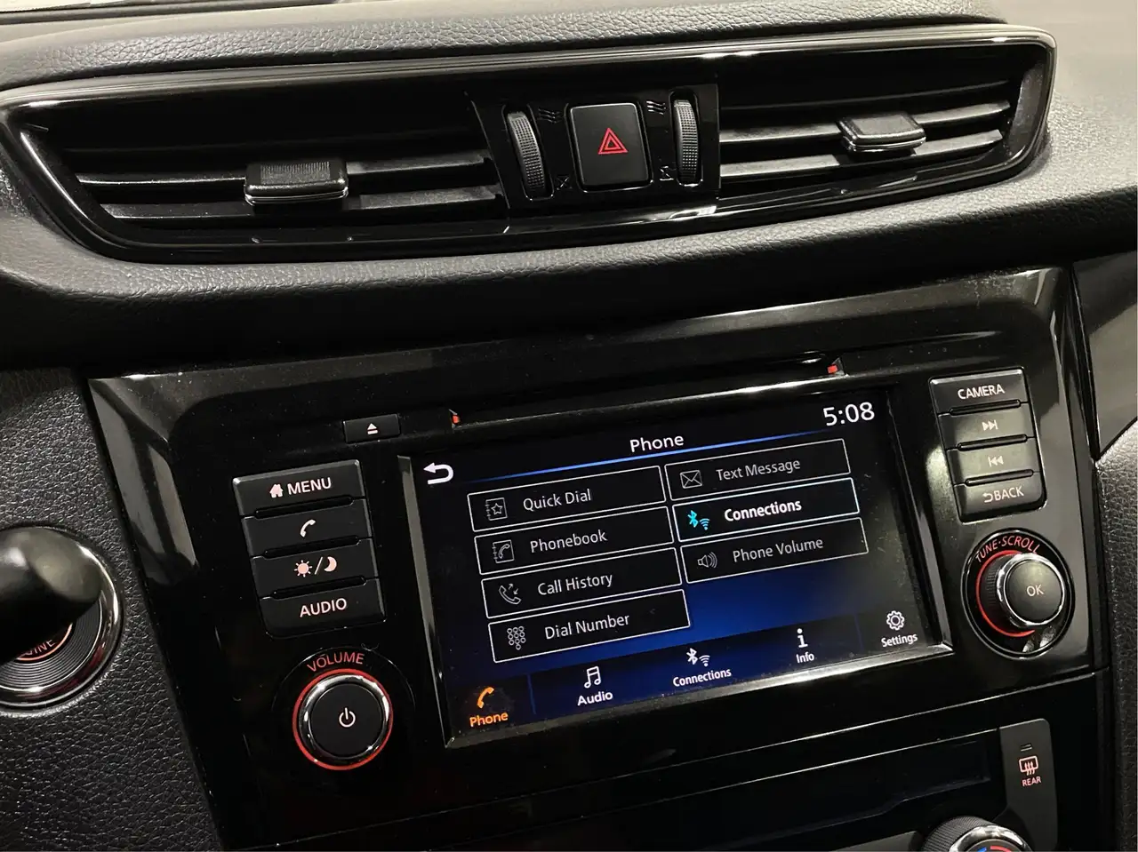 Nissan Qashqai снимка Nissan Qashqai