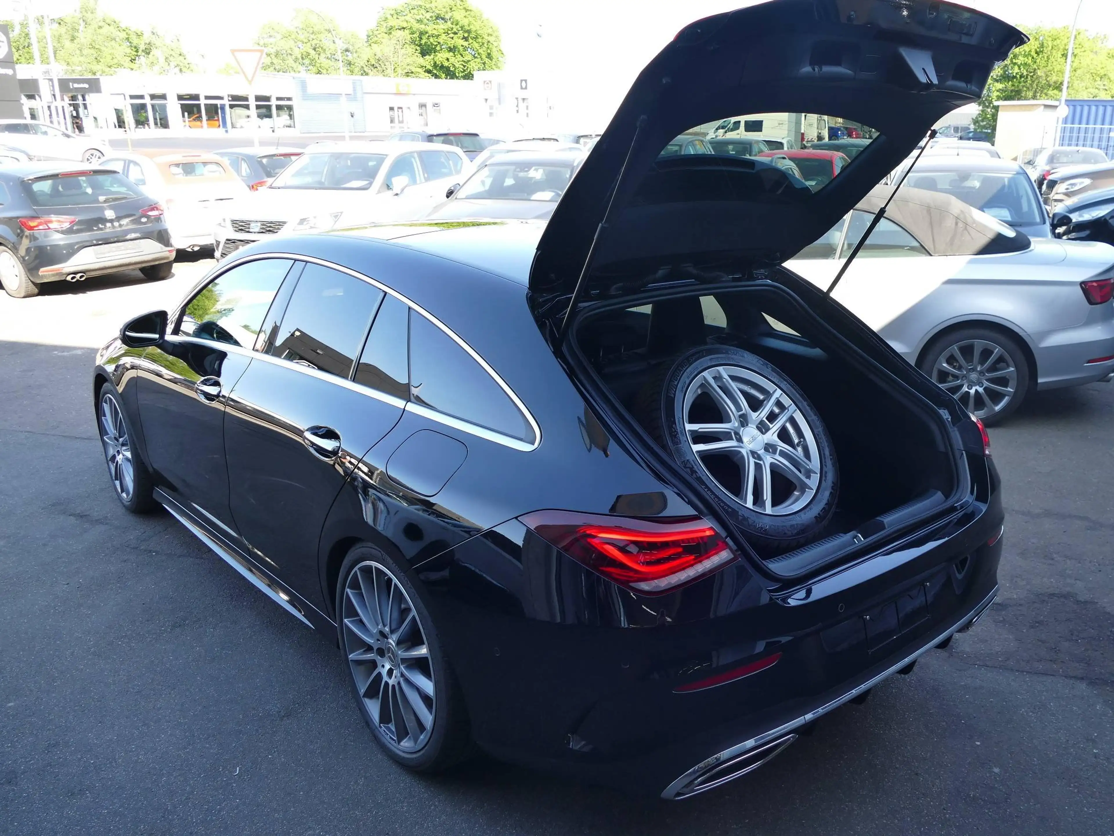 Mercedes-Benz CLA 250 Shooting Brake 7G-DCT LED Navi Einparkhilfe Panora — photo 6