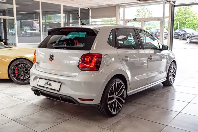 Volkswagen Polo view 7