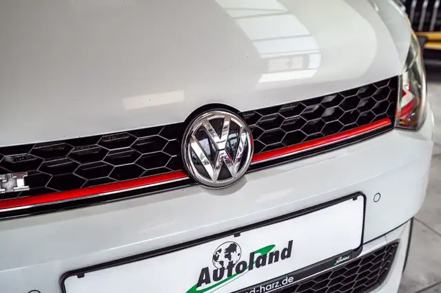 Volkswagen Polo view 9