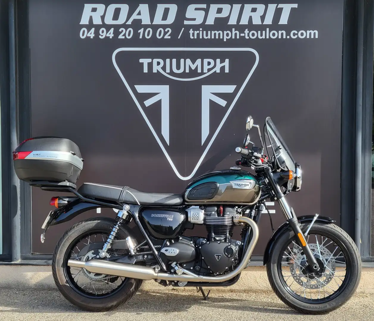 Triumph Bonneville T100 Verde - 1