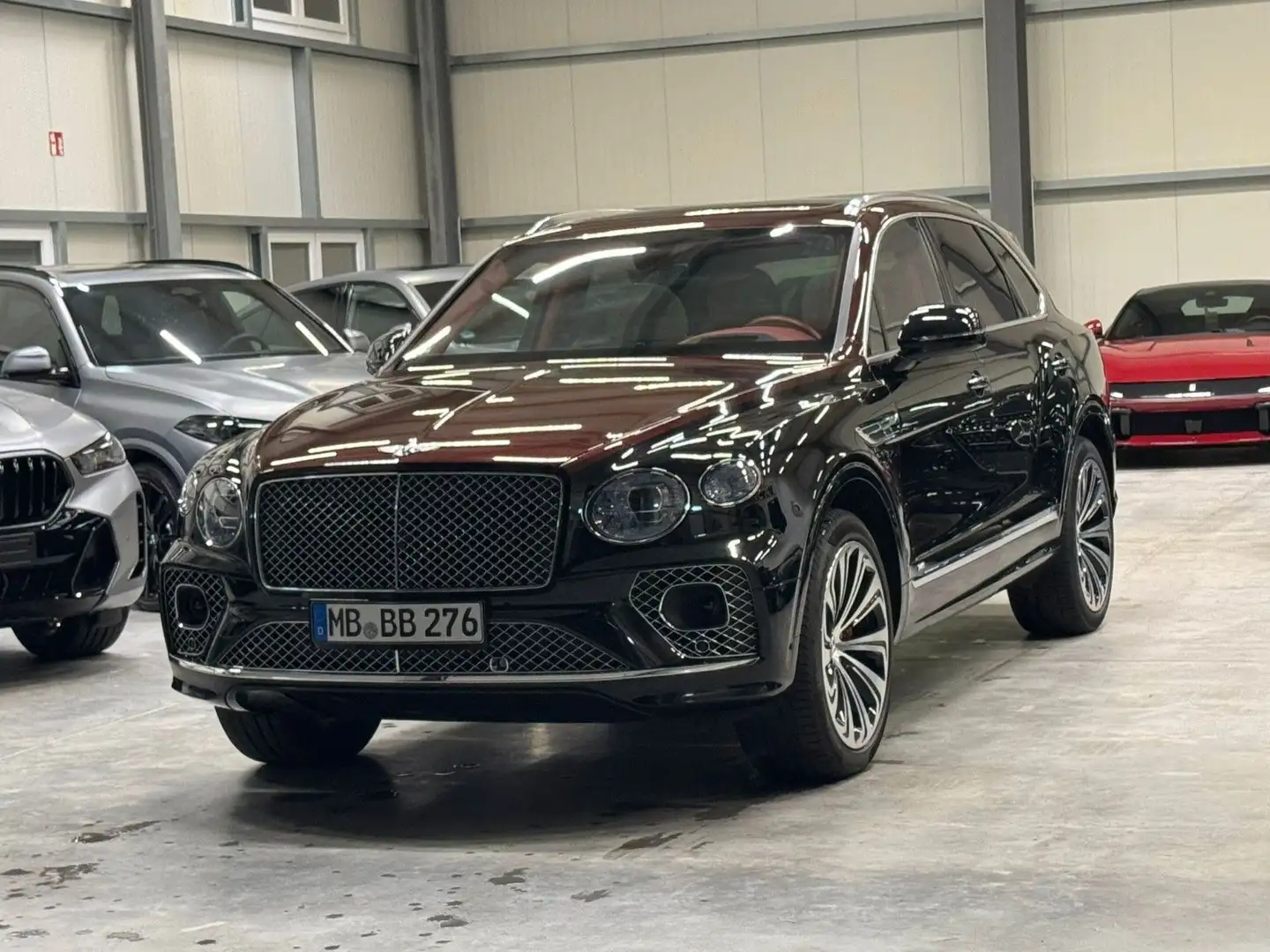 Bentley Bentayga BENTAYGA AZURE DUO TONE MULLINER 4-SEATS FULLY Schwarz - 1