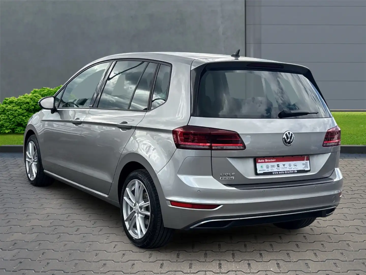 Volkswagen Golf Sportsvan VII United 1.5 TSI+Navigationssystem+Sitzheizung+B Plateado - 2