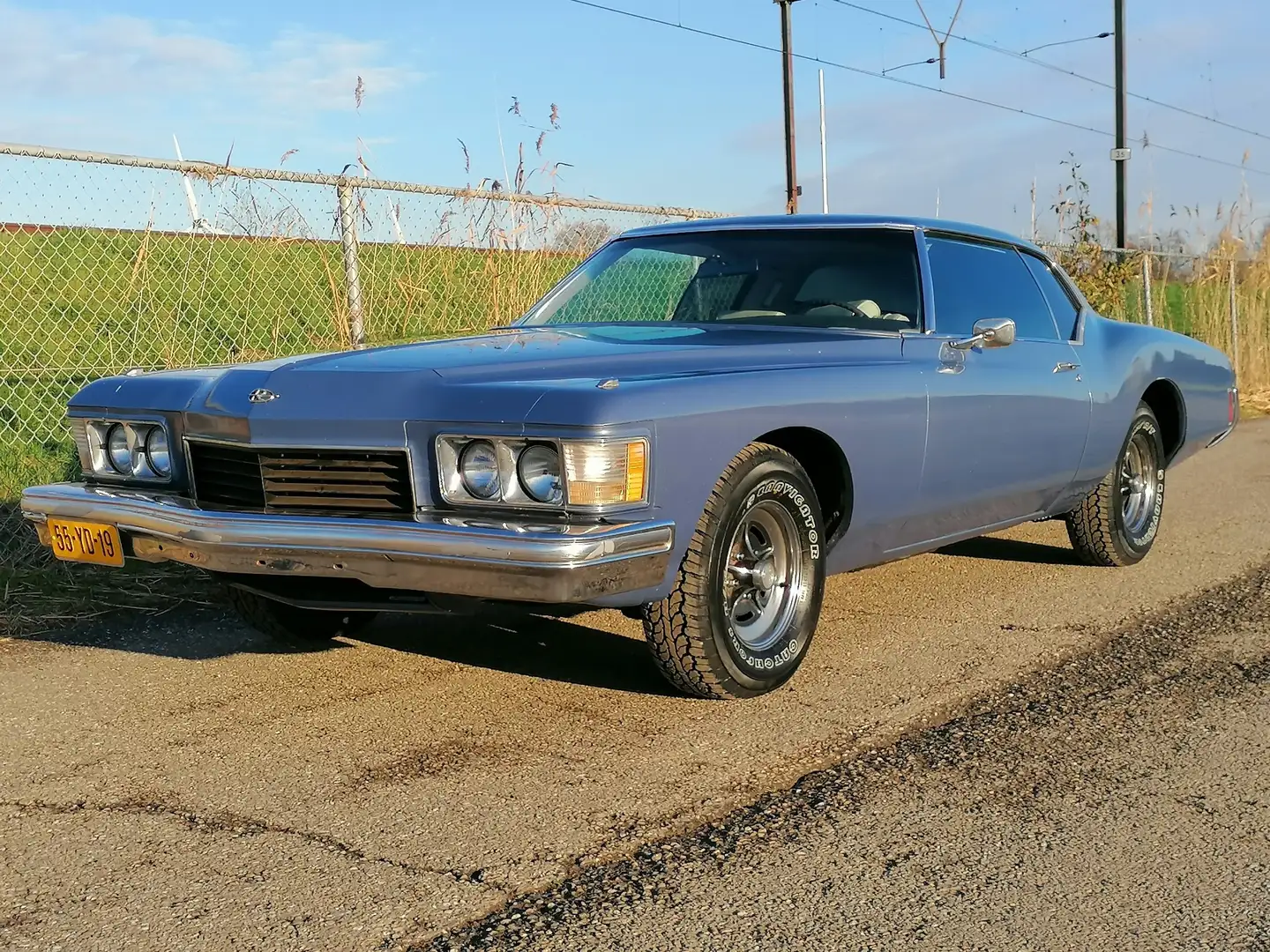 Buick Riviera BOATTAIL 1973 Blue - 2