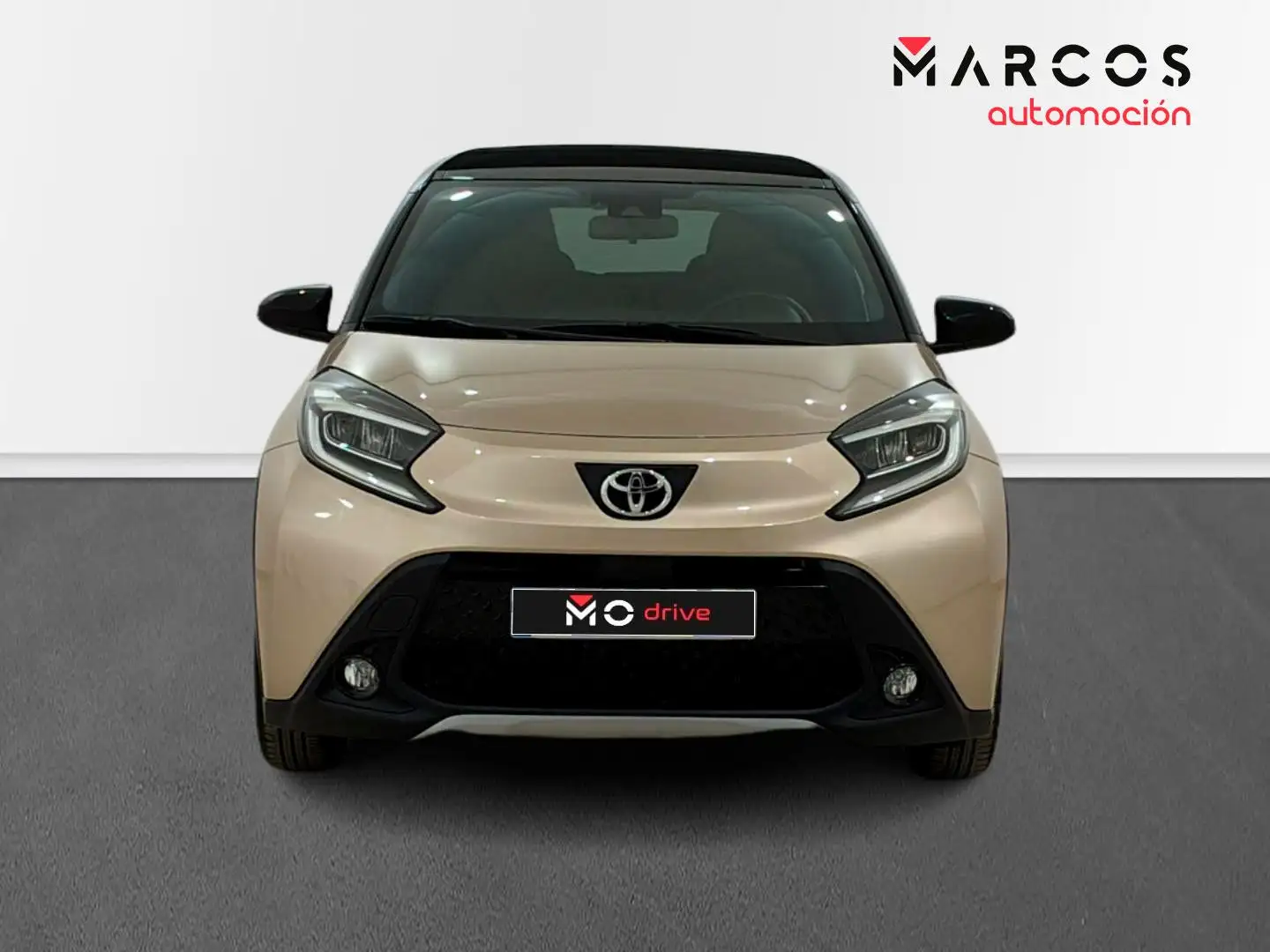 Toyota 1.0 VVT-I 72CV Undercover CVT Negro - 2