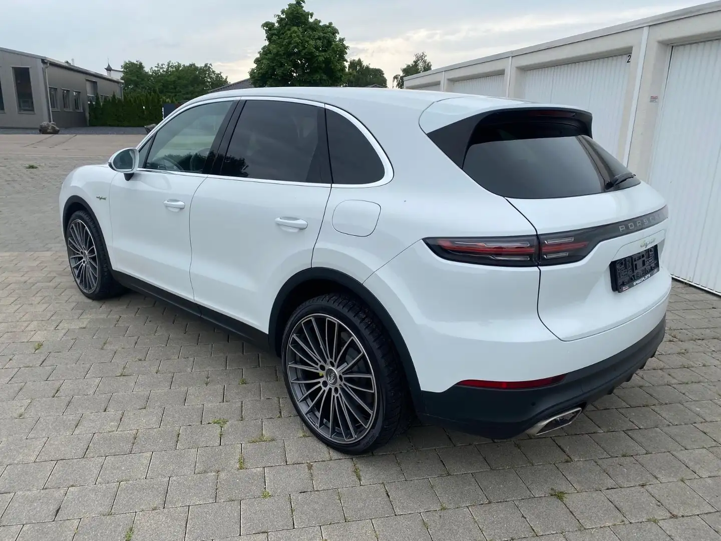 Porsche Cayenne E-Hybrid, 1. Hand, MwSt. 22 Techart Weiß - 2