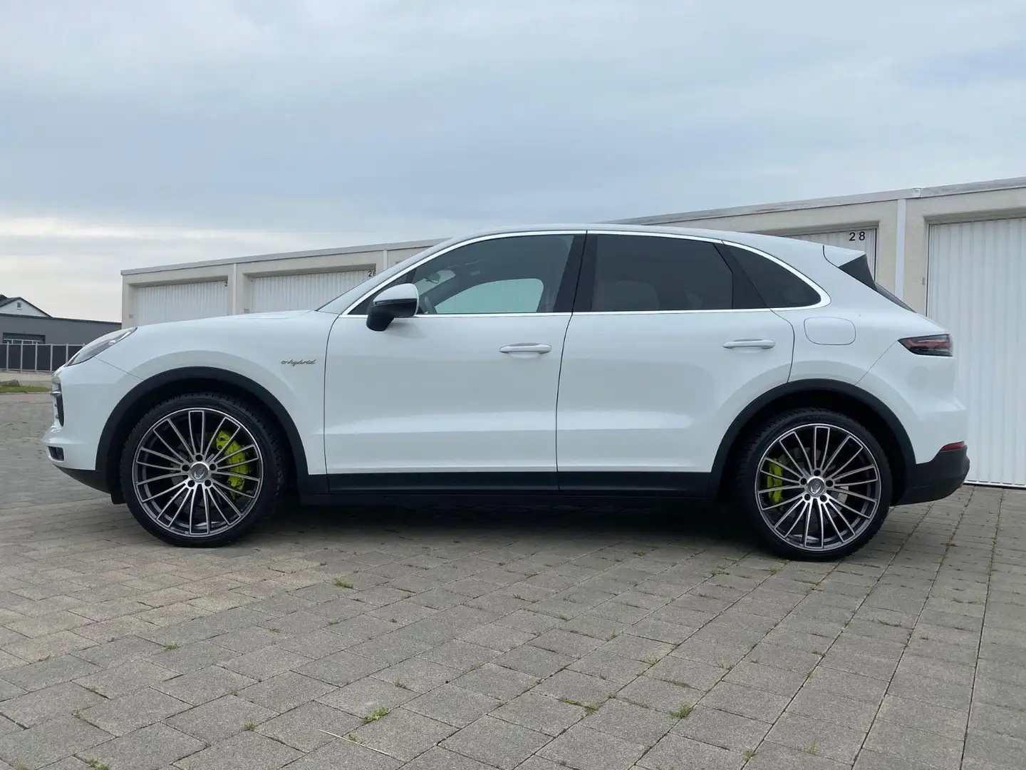 Porsche Cayenne E-Hybrid, 1. Hand, MwSt. 22 Techart Weiß - 1