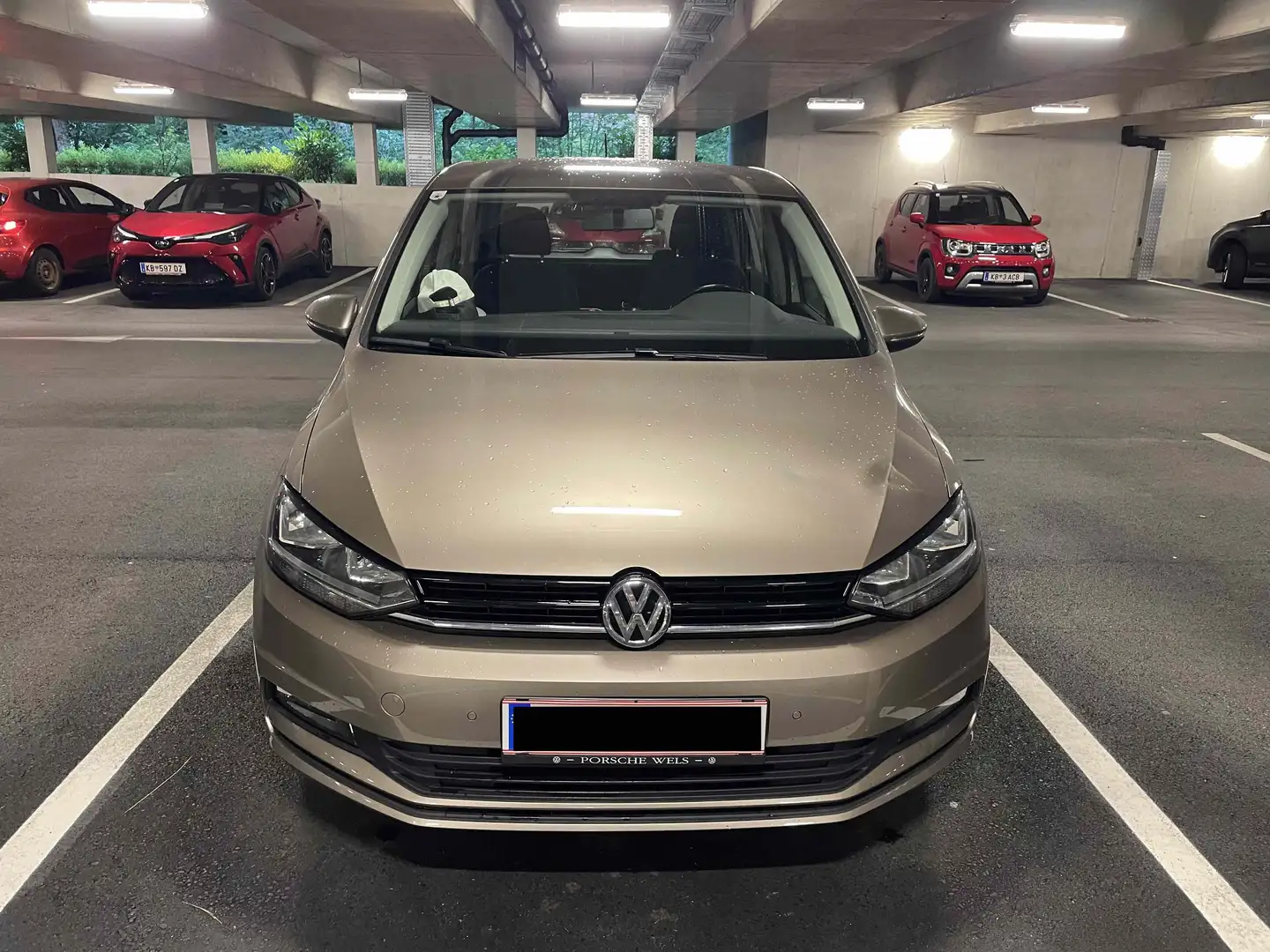 Volkswagen Touran Touran Edition 1,6 SCR TDI Trendline Gold - 1