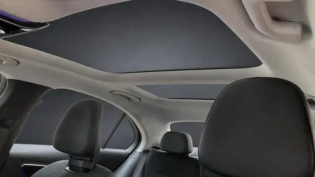 Mercedes-Benz C Class view 10