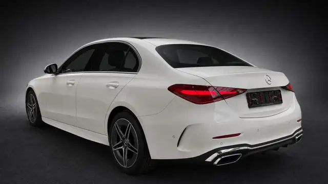 Mercedes-Benz C Class view 3