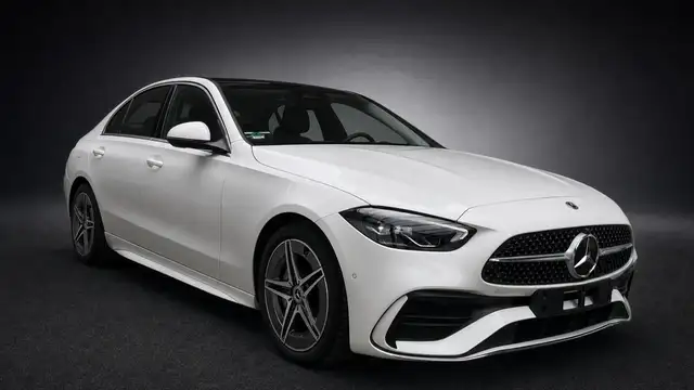 Mercedes-Benz C Class view 5