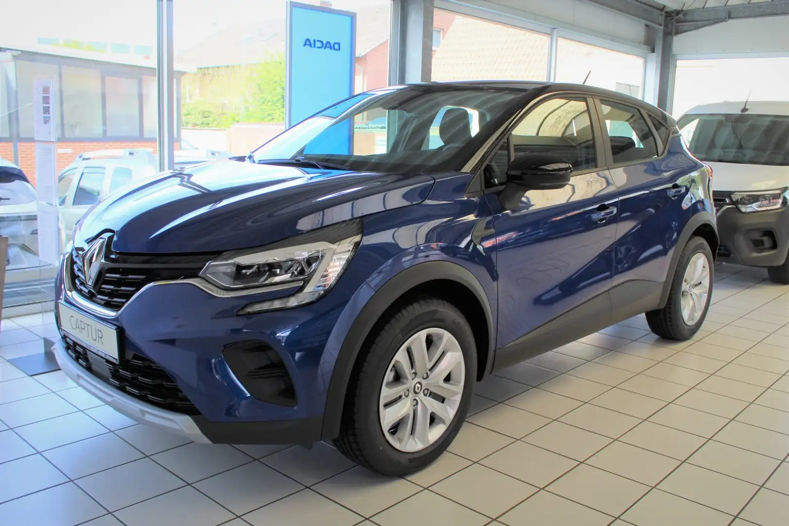 Renault Captur Equilibre 1.3 TCe 140 Mild-Hybrid Blu/Azzurro - 1