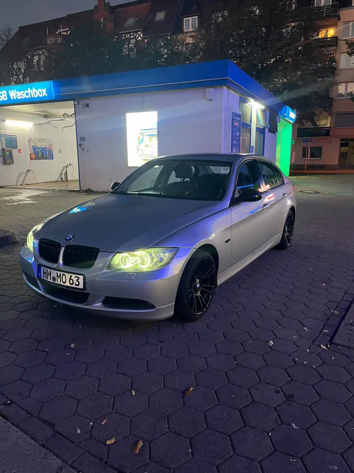 BMW 320