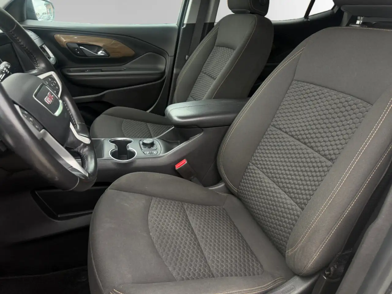 GMC Terrain снимка GMC Terrain