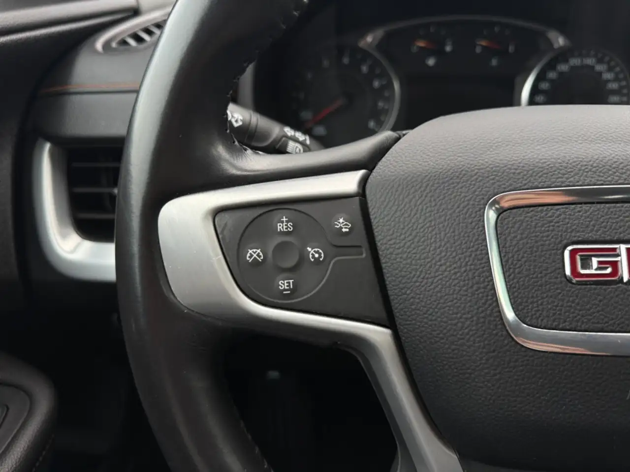 GMC Terrain снимка GMC Terrain