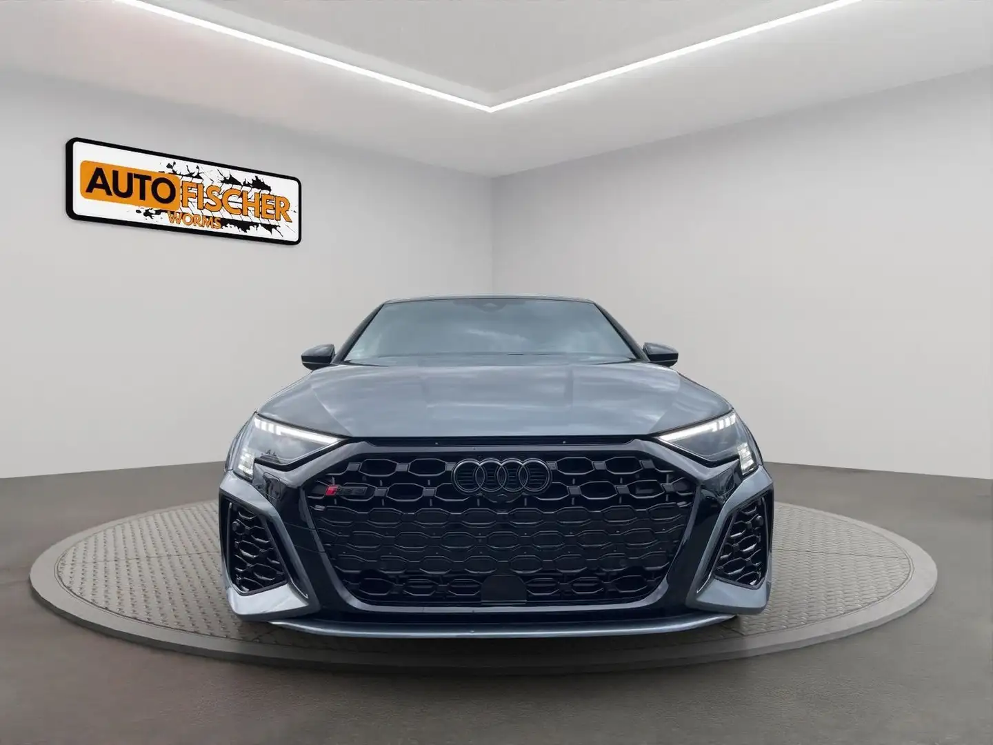 Audi RS3 Limousine  2.5 TFSI quattro  8-fach Alu Grau - 2