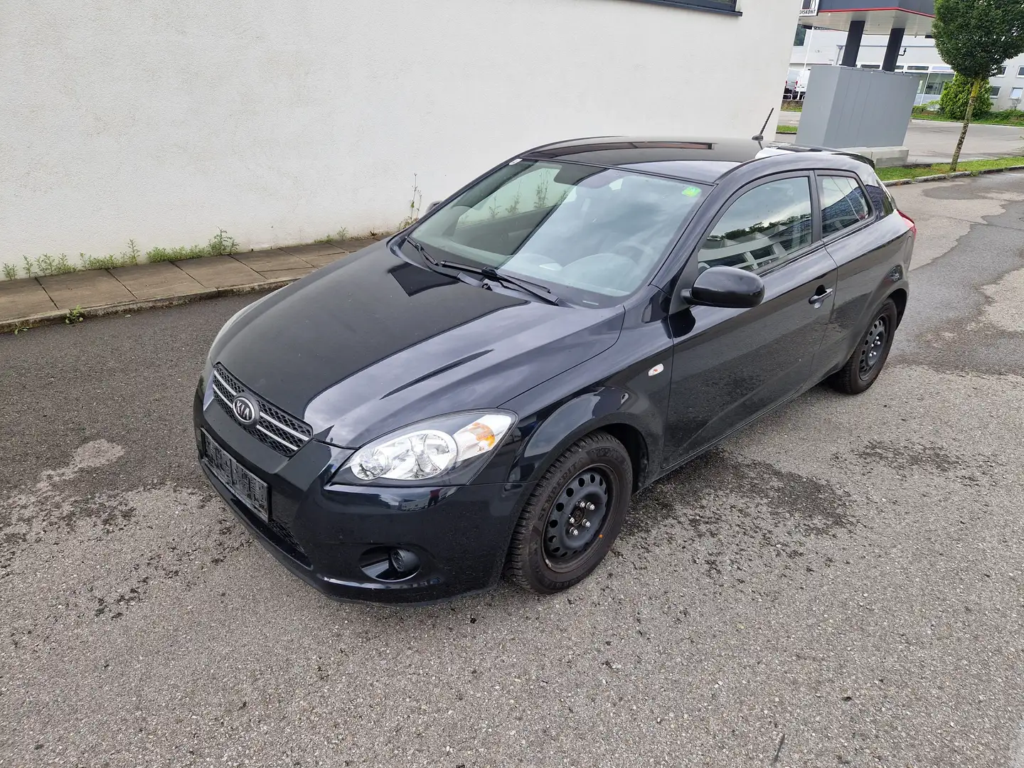 Kia ProCeed / pro_cee'd pro cee'd 1,4 CVVT Cool Schwarz - 2
