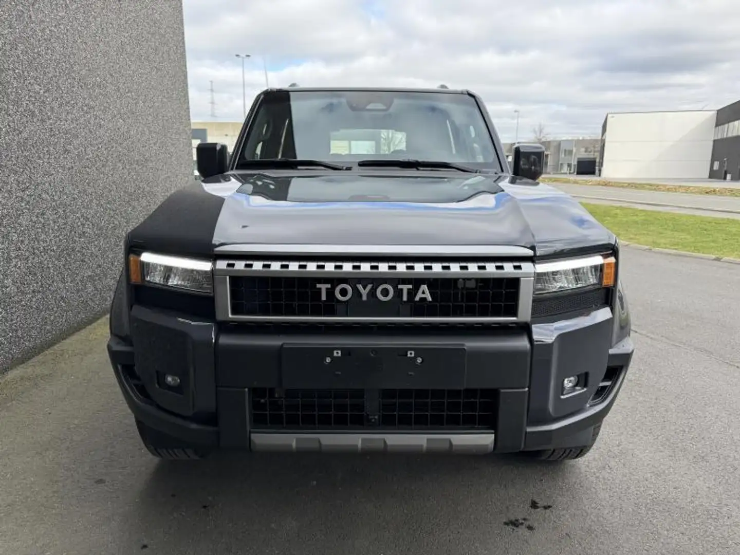 Toyota Land Cruiser TX-L Lichte Vracht & Trekhaak Noir - 2