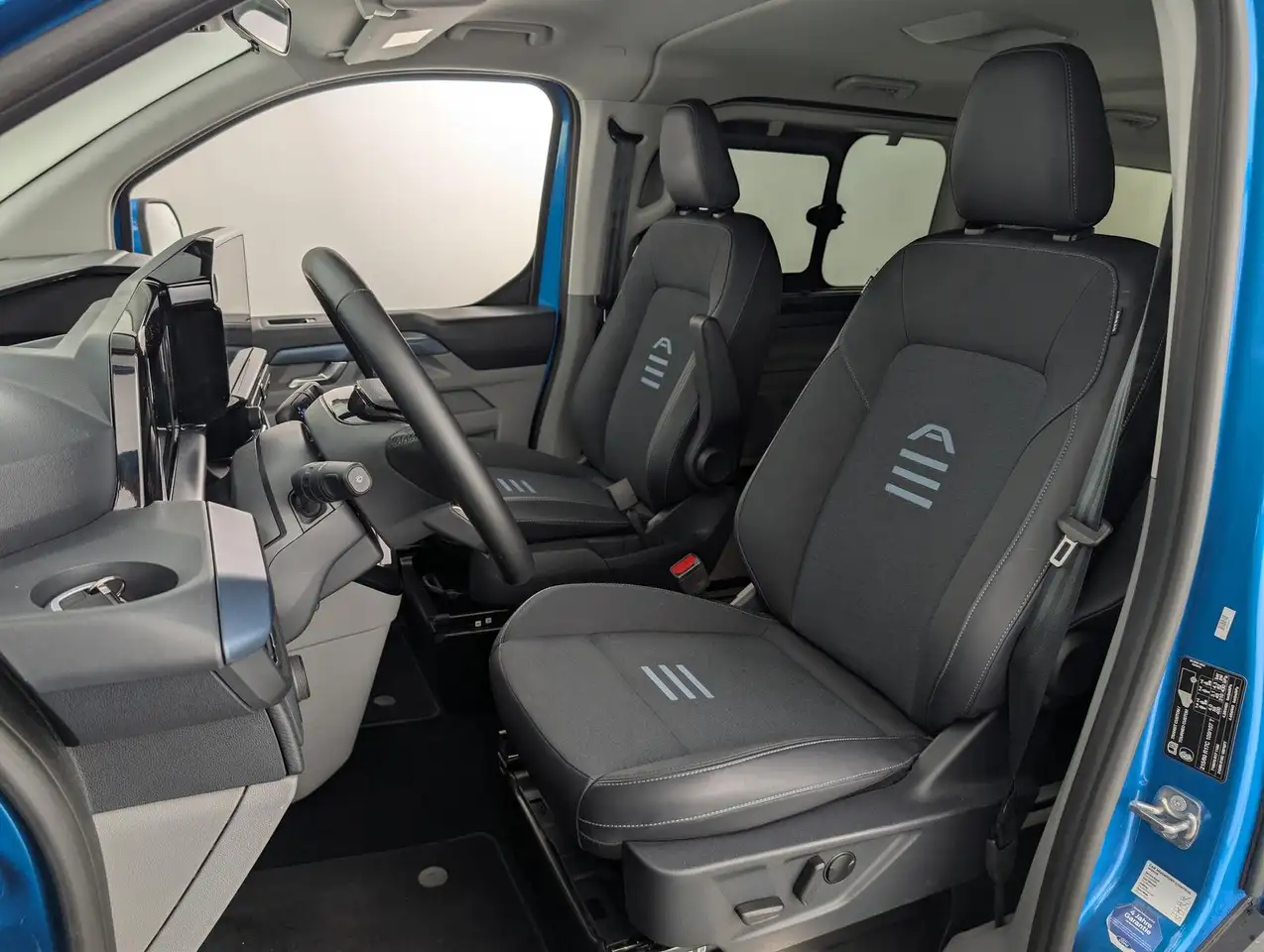 Ford Tourneo 2.5 Plug-in-Hybrid L1 Active AHK, миниатюра 16