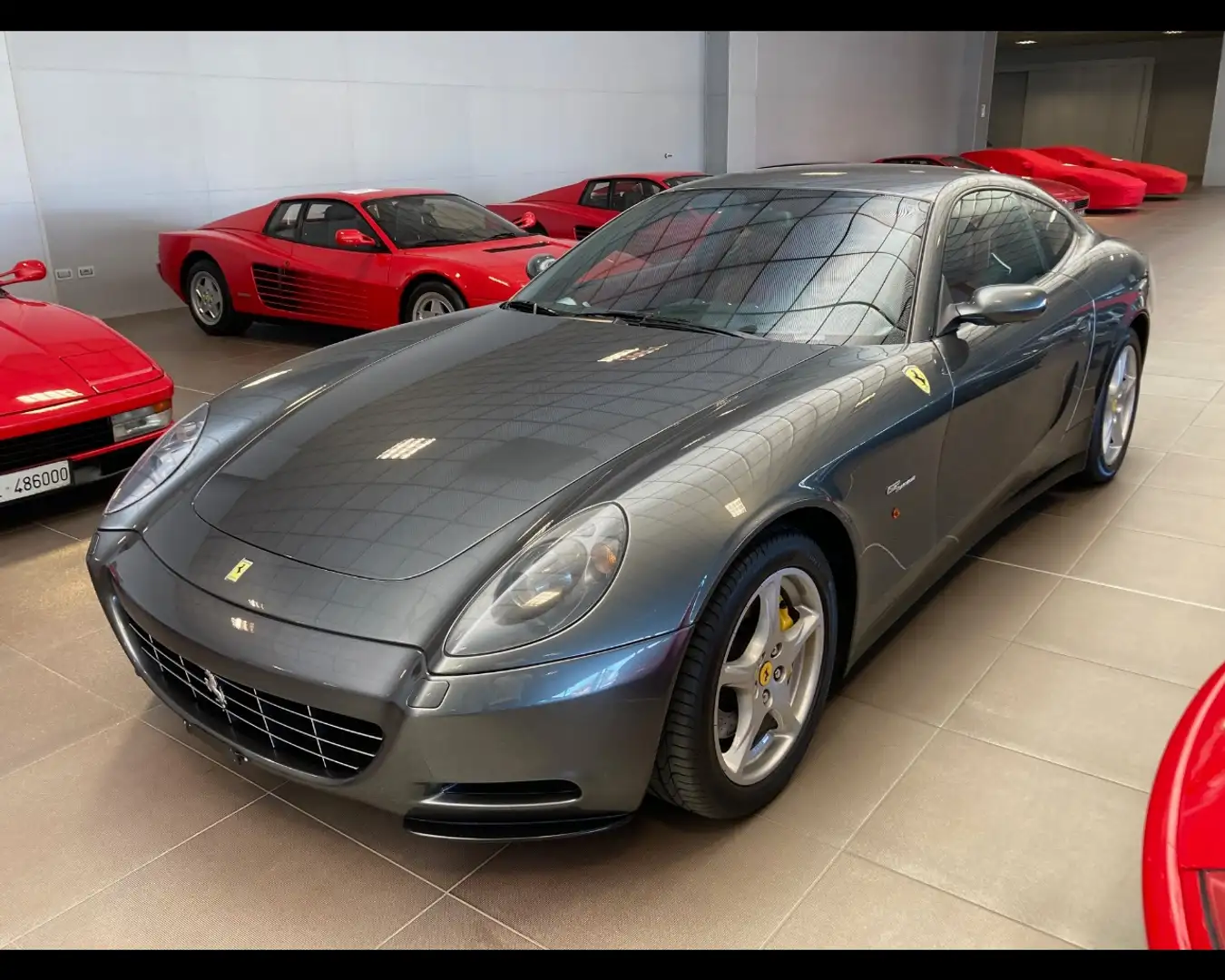 Ferrari 612 612 Grijs - 1