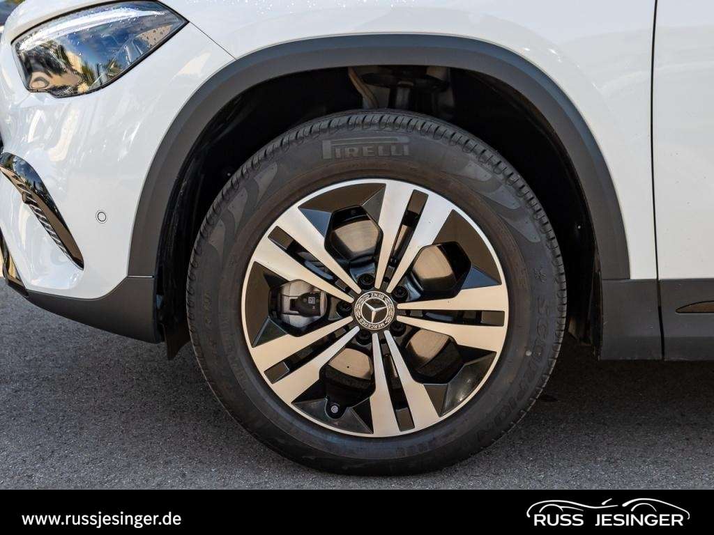 Mercedes-Benz GLA 180