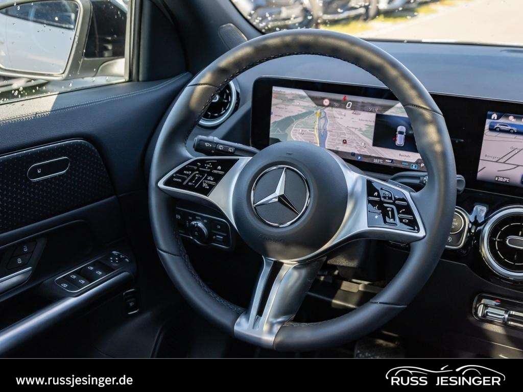 Mercedes-Benz GLA 180