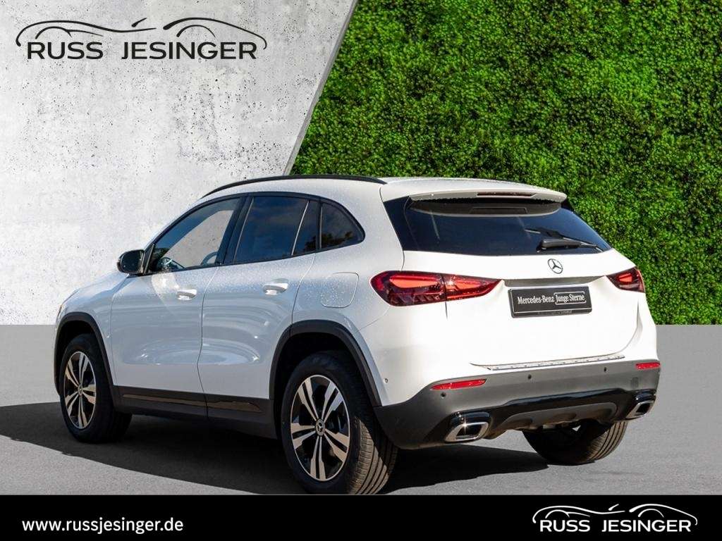 Mercedes-Benz GLA 180