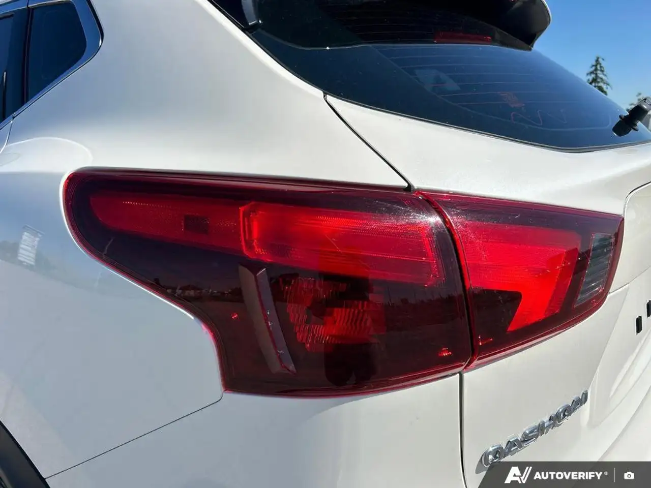 Nissan Qashqai снимка Nissan Qashqai
