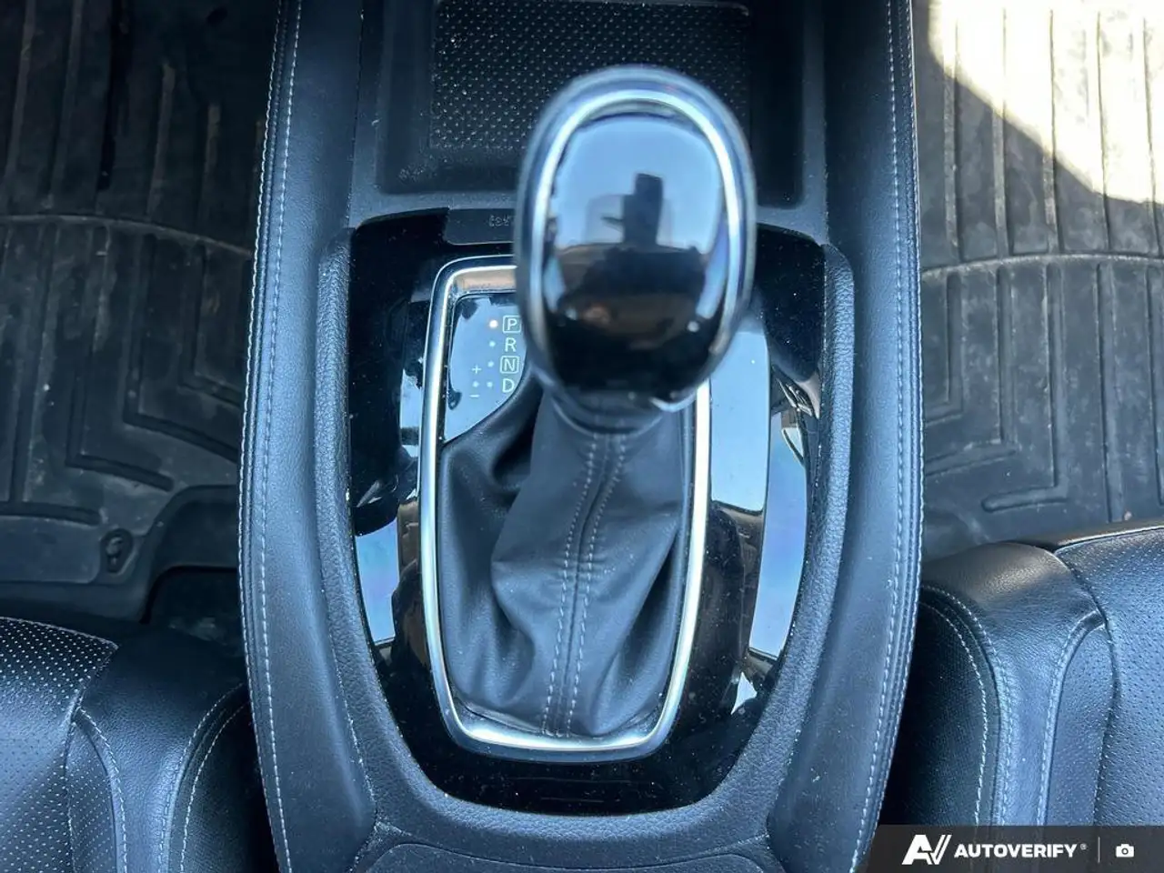 Nissan Qashqai снимка Nissan Qashqai