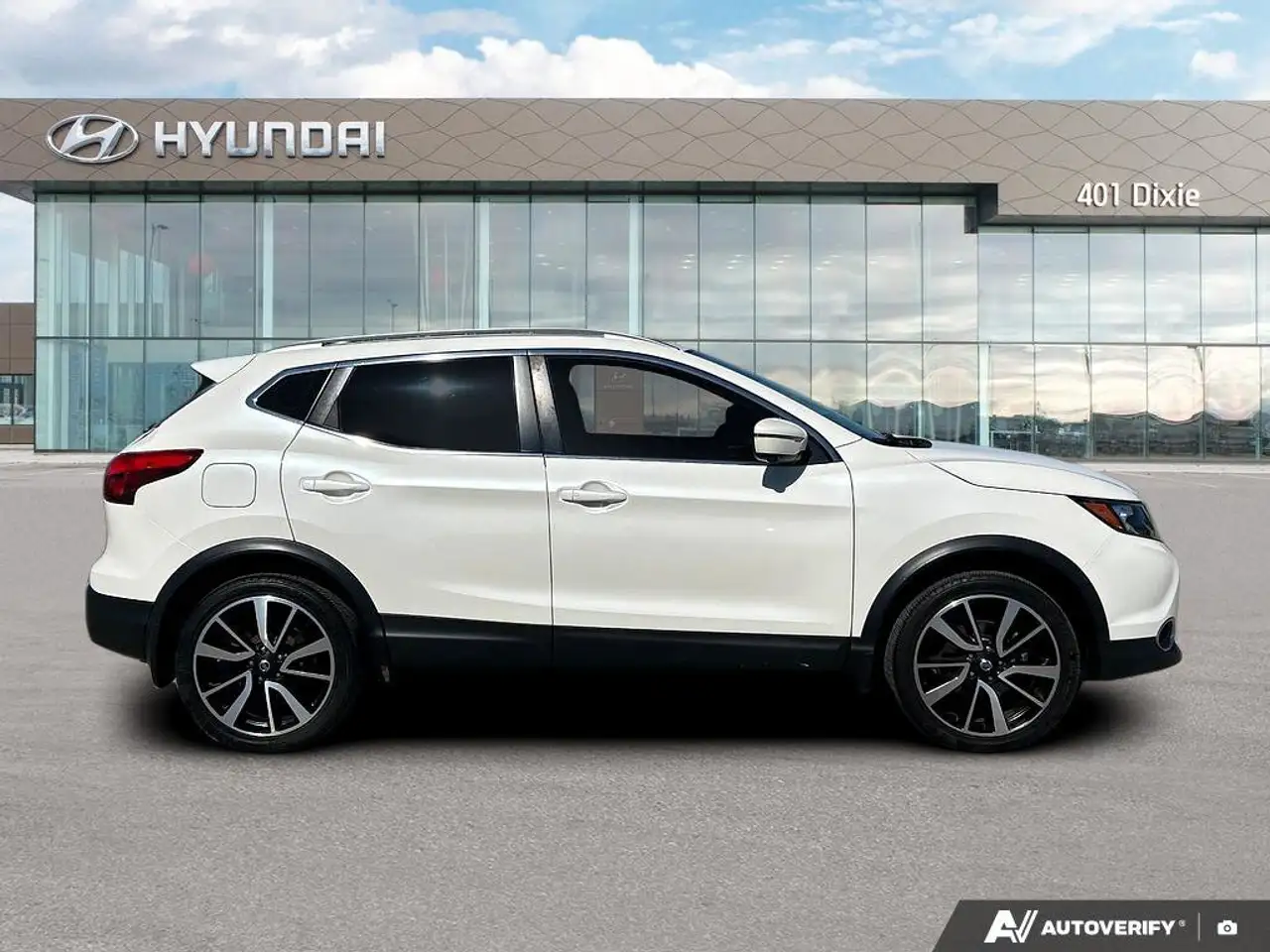 Nissan Qashqai снимка Nissan Qashqai