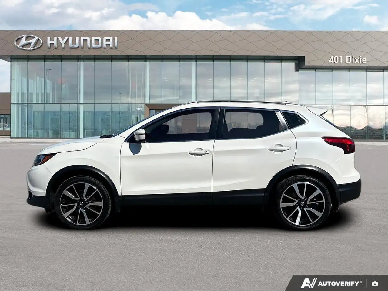 Nissan Qashqai снимка Nissan Qashqai