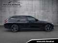 BMW 330 e Touring M Sportpaket Facelift Schwarz - thumbnail 3