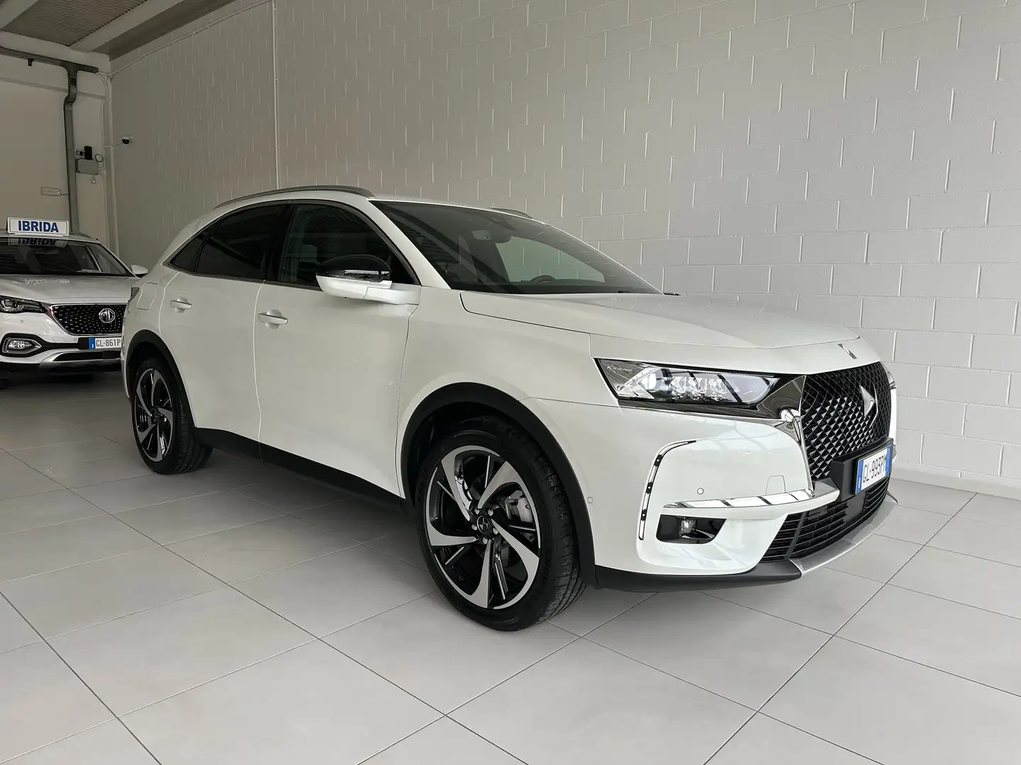 DS Automobiles DS 7 Crossback GRAND CHIC 4x4 E-TENSE SOLI KM 750 NUOVA !! Bianco - 1