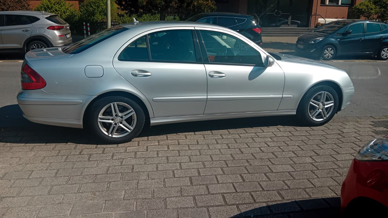 Mercedes-Benz E 200 Kompressor "Klma,SHZG,PDC vo.+hi.,2.Hand" — photo 14