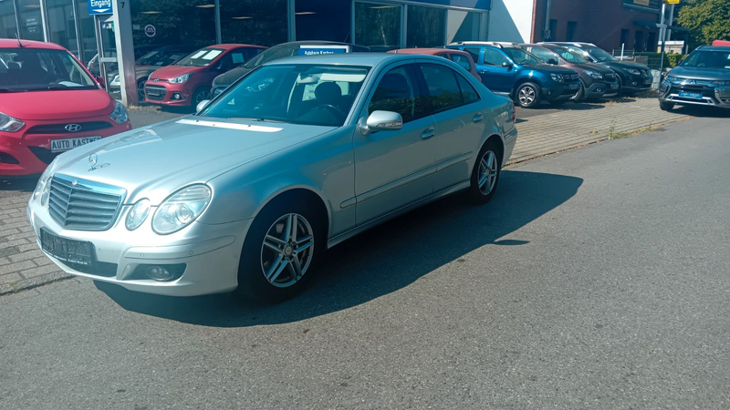 Mercedes-Benz E 200 Kompressor "Klma,SHZG,PDC vo.+hi.,2.Hand" — photo 2