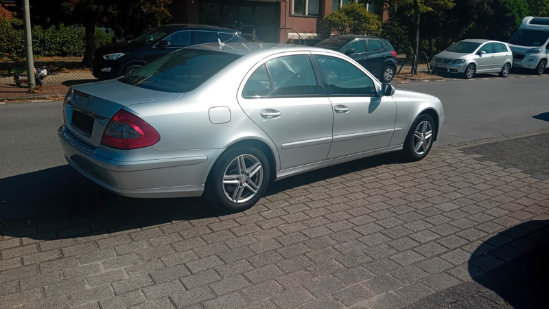 Mercedes-Benz E 200 Kompressor "Klma,SHZG,PDC vo.+hi.,2.Hand" — photo 12