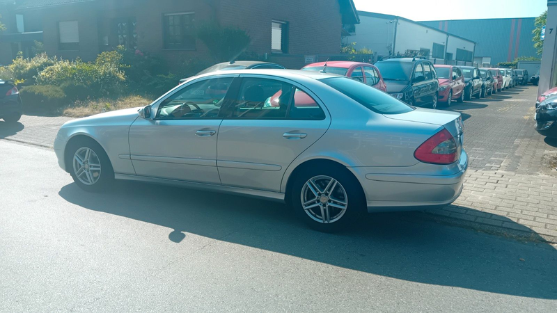 Mercedes-Benz E 200 Kompressor "Klma,SHZG,PDC vo.+hi.,2.Hand" — photo 7