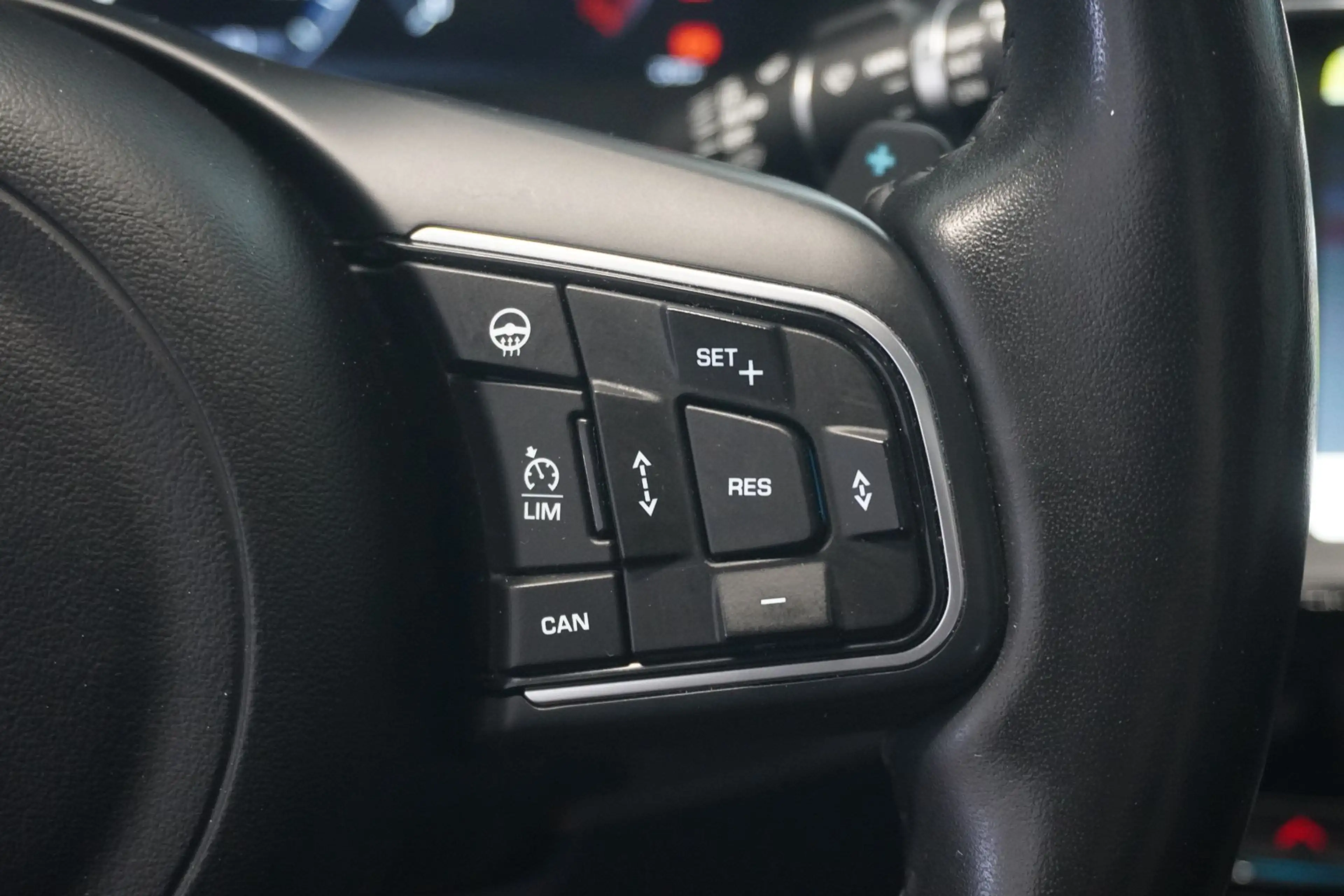 Jaguar F-Pace 20d AWD Prestige Aut Kamera/Panorama — photo 14