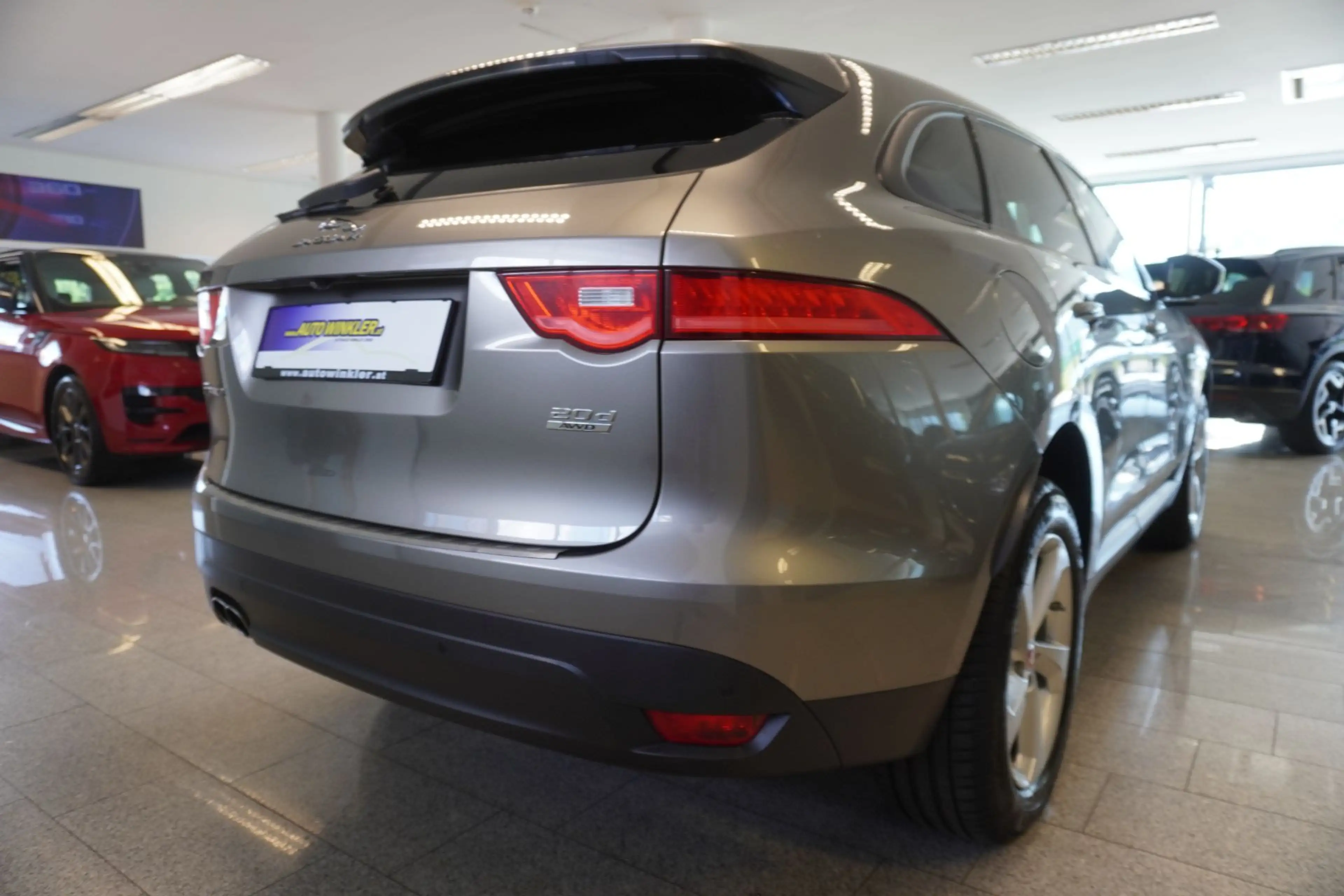 Jaguar F-Pace 20d AWD Prestige Aut Kamera/Panorama — photo 5