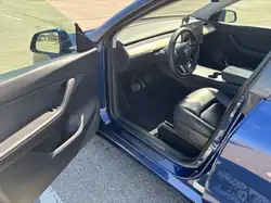 Tesla Model Y снимка Tesla Model Y
