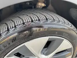 Tesla Model Y снимка Tesla Model Y