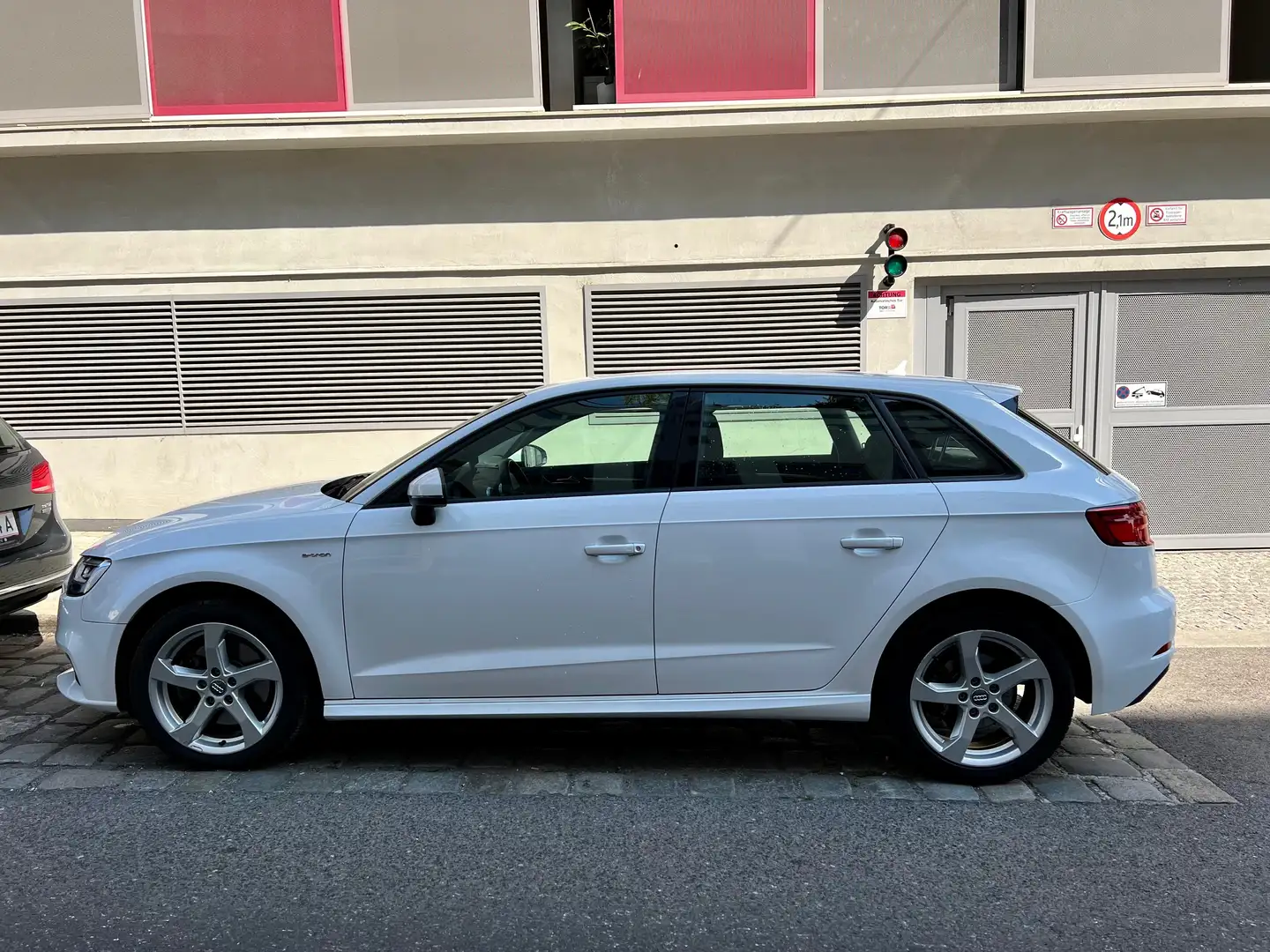 Audi A3 1.4 TFSI Sportback e-tron design - 2