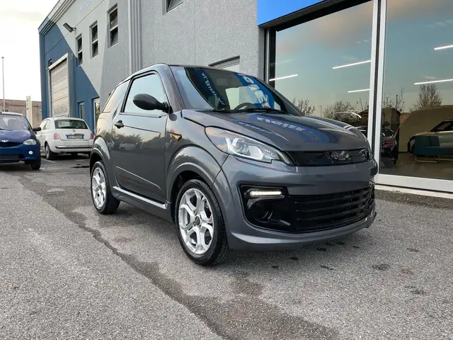 Ligier JS 50 YOUNG COLOR