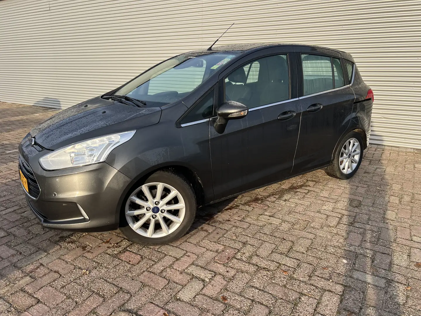 Ford B-Max 1.0 EcoBoost Titanium | Achteruitrijcamera | Clima Grijs - 2