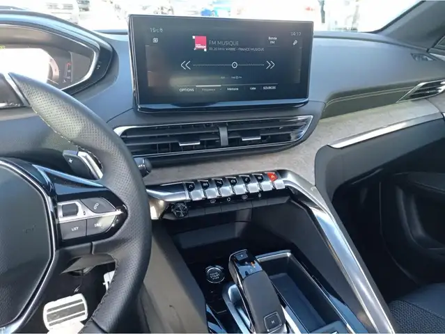 Peugeot 3008 view 11