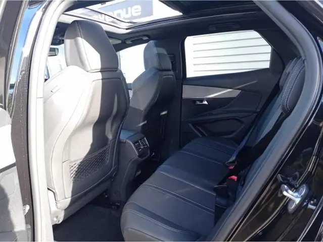 Peugeot 3008 view 6