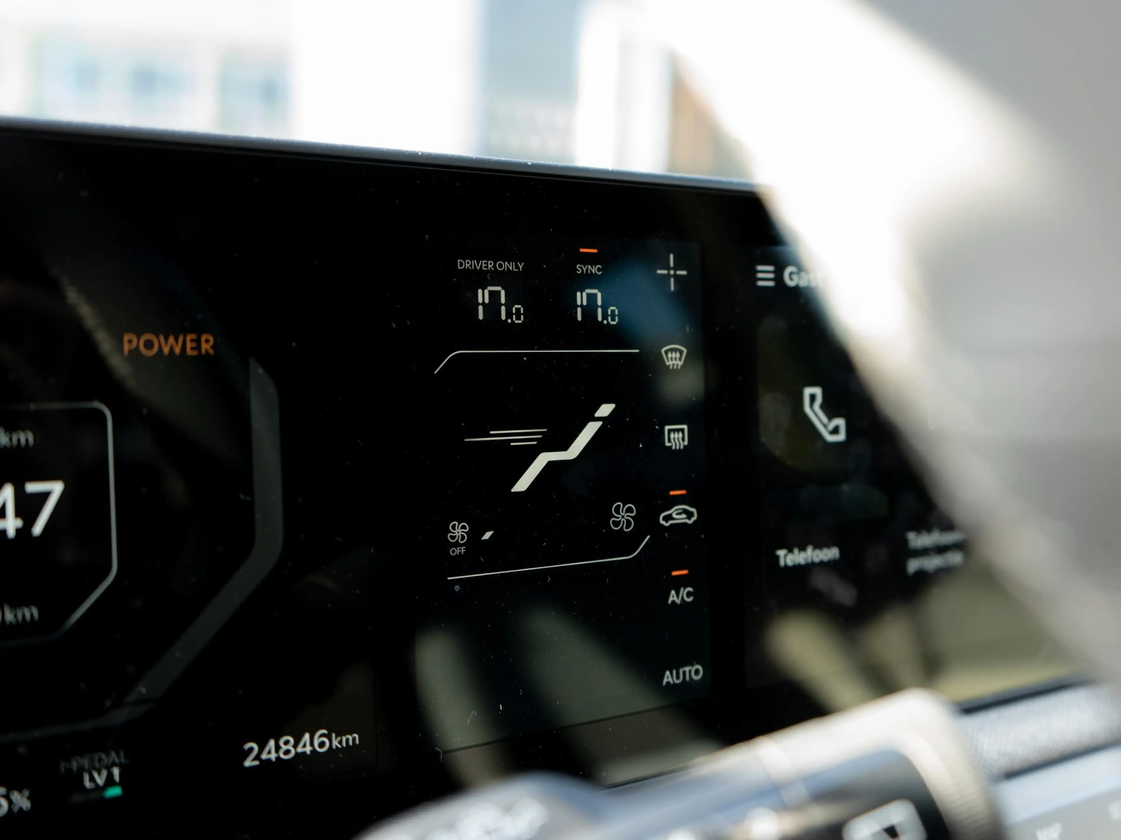 Kia EV3 Plus Advanced 81.4 kWh | Panorama Schuifkantel dak — photo 9