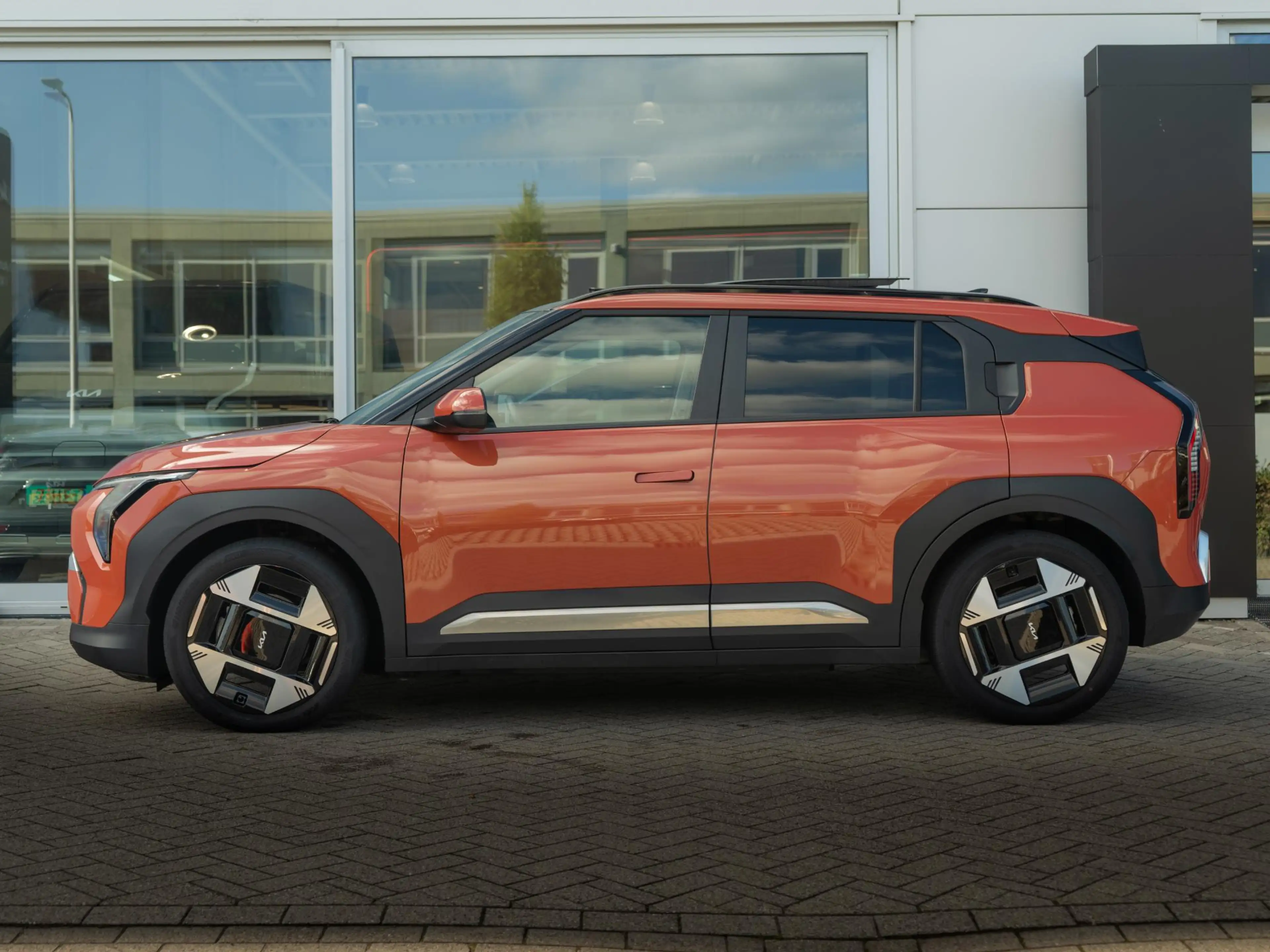 Kia EV3 Plus Advanced 81.4 kWh | Panorama Schuifkantel dak — photo 3