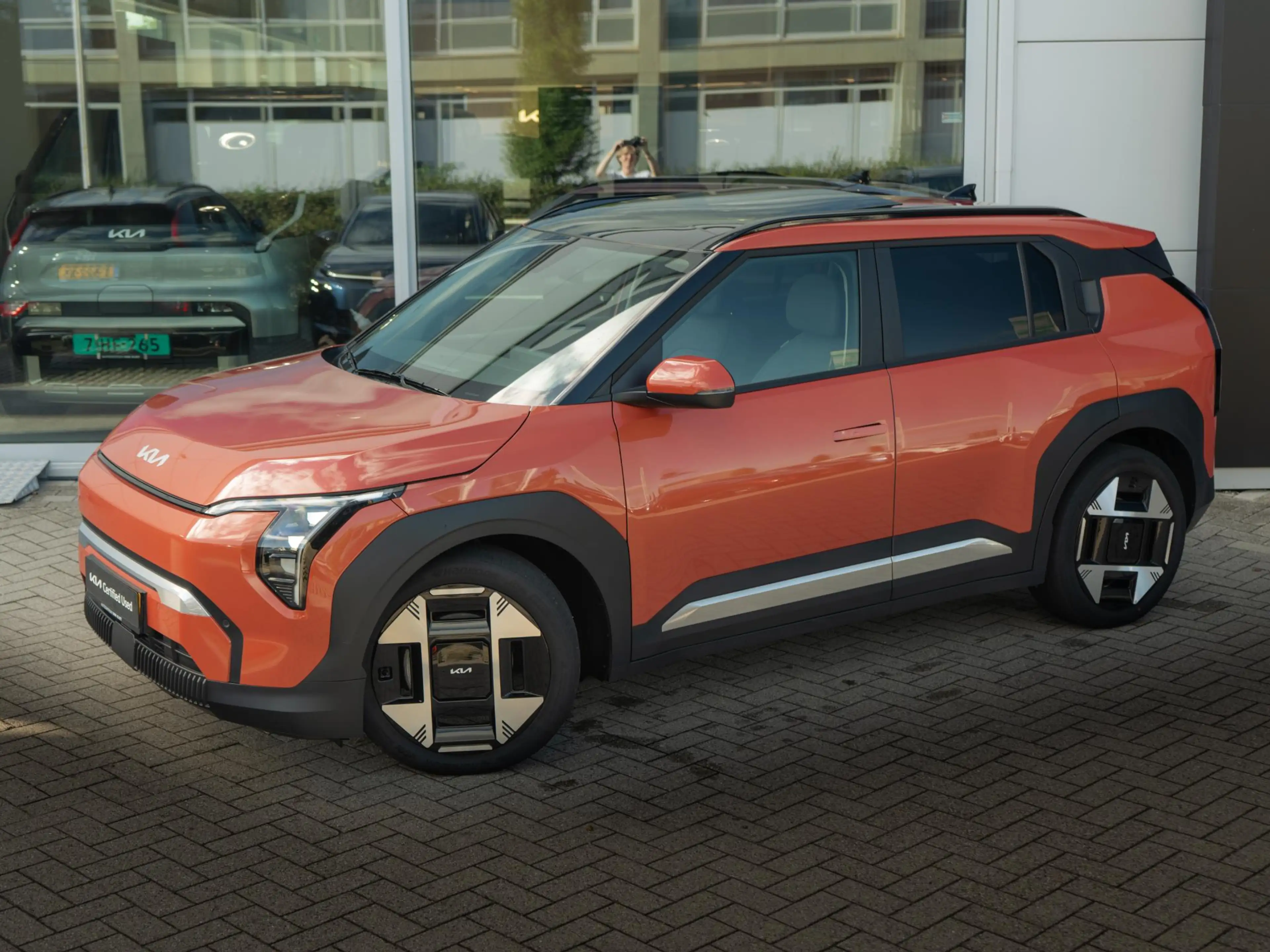Kia EV3 Plus Advanced 81.4 kWh | Panorama Schuifkantel dak — photo 2