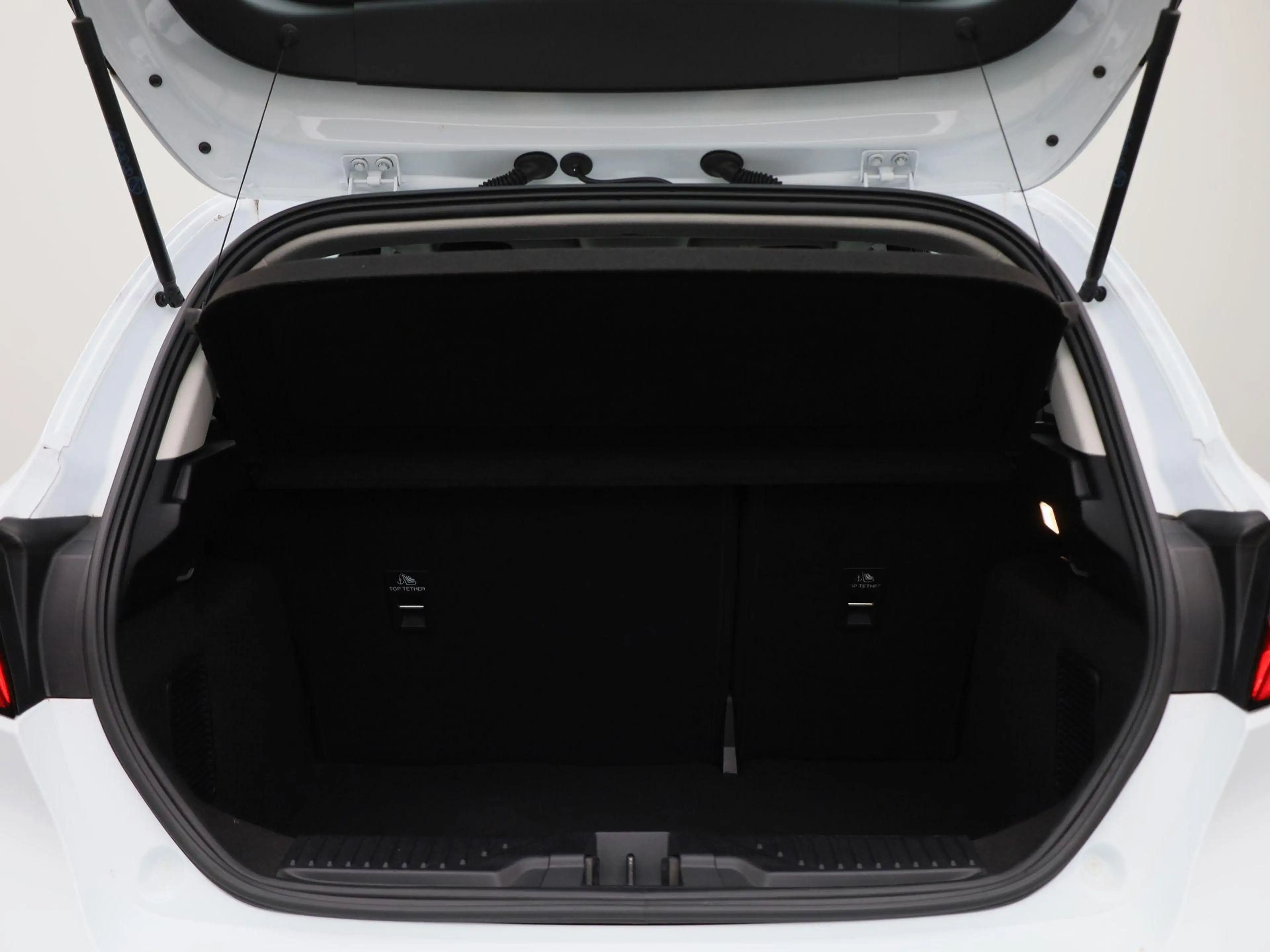 Ford Fiesta 1.0 EcoBoost Hybrid Titanium — photo 14